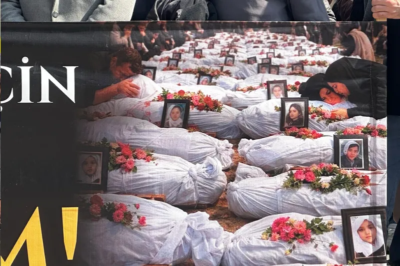 Adana'da siyonist-ABD saldırılarına tepki: "Her üs işgal için adımdır ve hepiniz tehlikedesiniz"