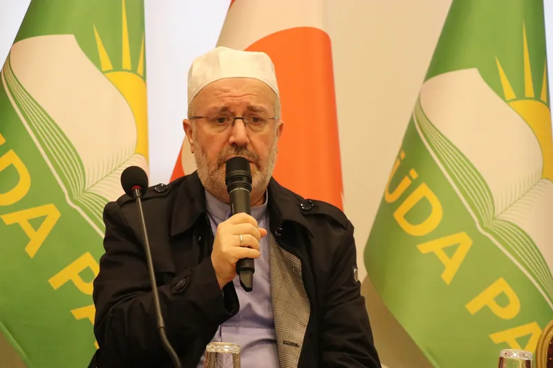 HÜDA PAR Genel Başkanı Yapıcıoğlu, Ankara’da STK temsilcileriyle iftar programında buluştu