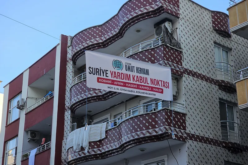 Cizre'den Suriye'ye insani yardım gönderildi