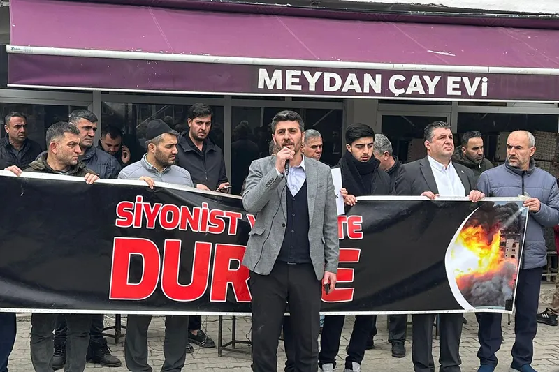 Batman'da "siyonizme ve uyuşturucuya karşı tek yumruk" basın açıklaması