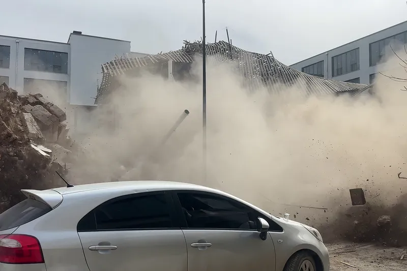 Malatya'da restorasyonu yapılan tarihi camide çökme: Bir yaralı