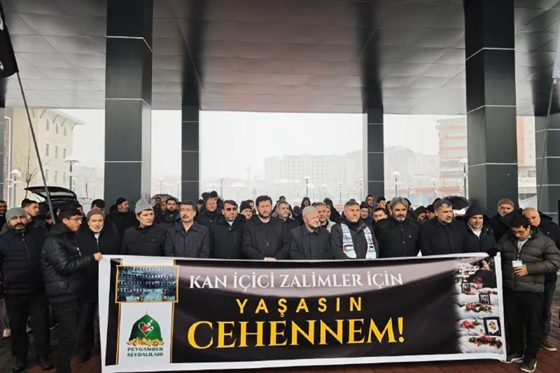 Muş'ta İslam coğrafyasına yönelik saldırılara tepki: Bu saldırılar karşı çıkılmadıkça devam edecektir